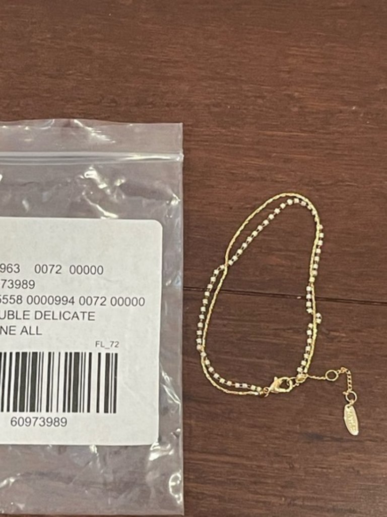 Nwt Serefina Delicate Gold And Yellow Bracelet 28$